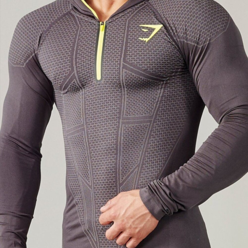 searching for these Gymshark V1 onyx hoodies